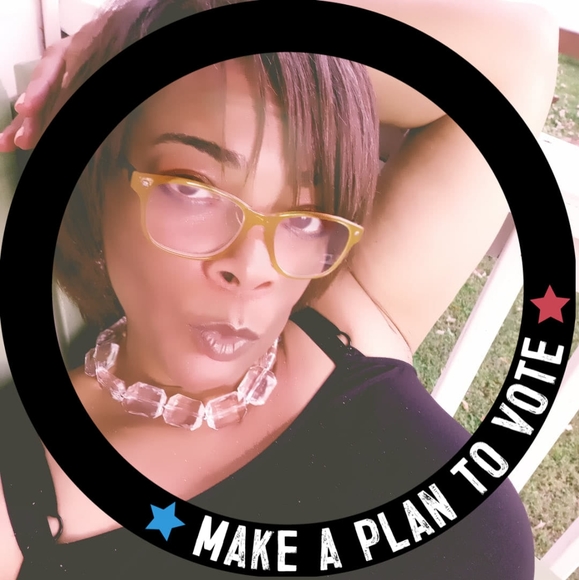 Meet your Posher, Sandra - Picture 1 of 1